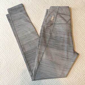 Zella Live In High Waist Striped Leggings, Full Length, Gray & White, Size S